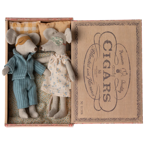 Maman et papa souris dans leur boîte à souris par Maileg - Maisons de poupées et accessoires | Jourès