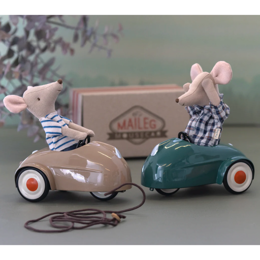 Voiture de souris - Marron par Maileg - Maisons de poupées et accessoires | Jourès