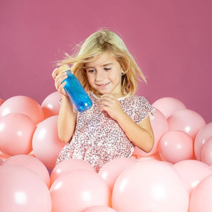 Bouteille sensorielle Float Bleu par Petit Boum - Les mignonneries à prix mini | Jourès