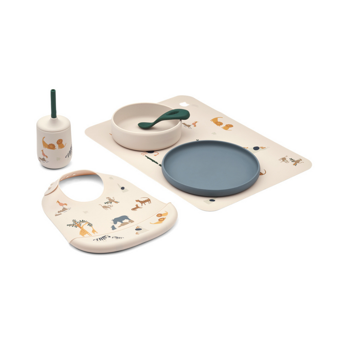 https://joures.fr/cdn/shop/products/set-repas-bebe-silicone-all-together-sandy-liewood-joures-1_700x700.png?v=1680530956